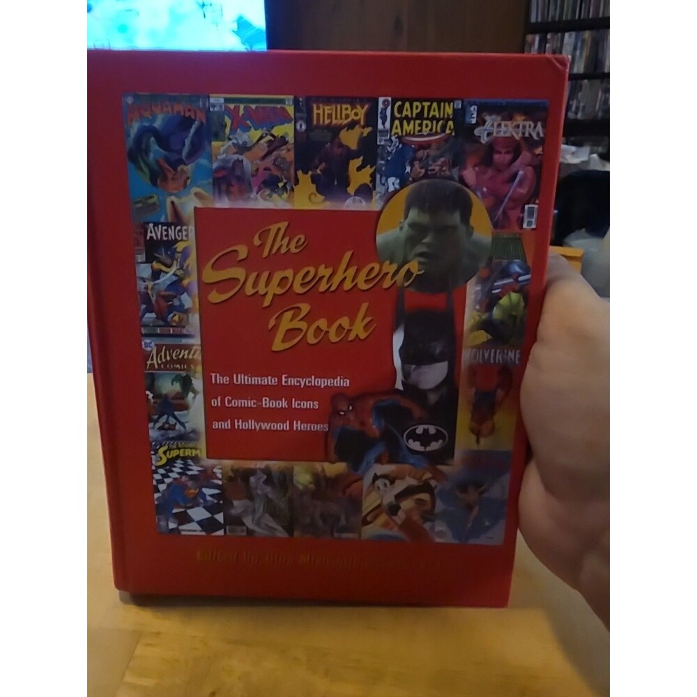 Review Copy: The Superhero Book: The Ultimate Encyclopedia of Comic Heroes